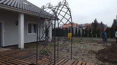 PERGOLA NA KWIATY KUTA